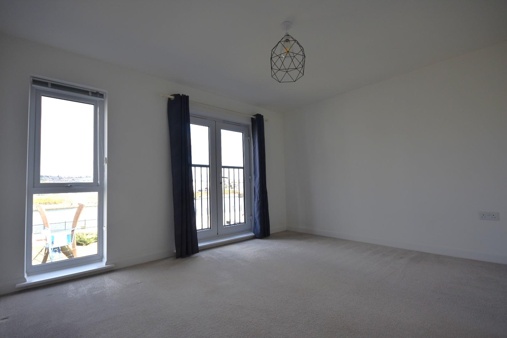 10 Clos Cymmer, Barry, CF62 5DL
